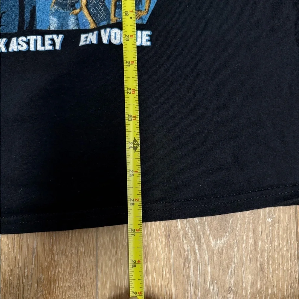 New Kids on the Block Mixtape Tour 2022 T-Shirt Large Rick Astley En Vogue  Tee